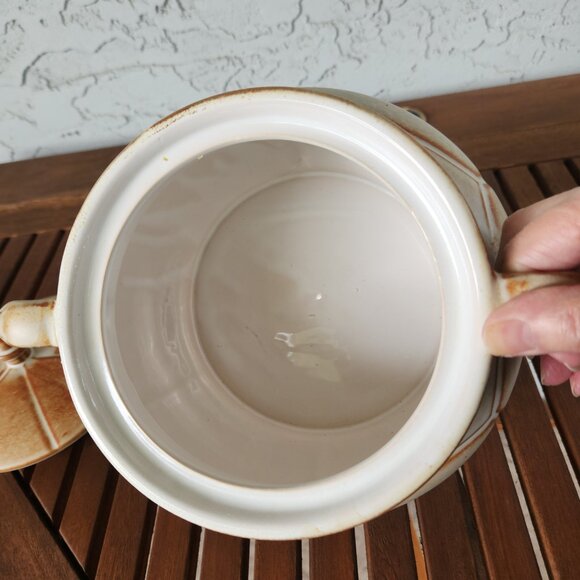Vintage Canadian Pottery Stoneware Soup Tureen with Lid & Handles, 7" x 9" - Picture 7 of 11